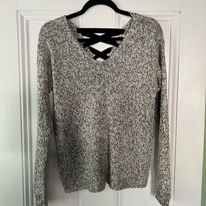 Alya Black and White V-Neck Sweater